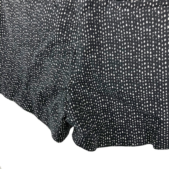 Lila Rosa Black & White High Waisted Printed Short - Picture 5 of 5